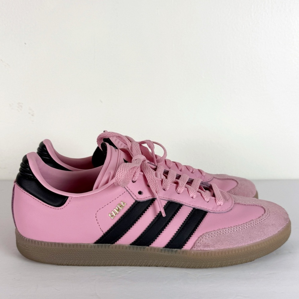 Samba Messi Miami pink & black limited collection men’s 8/ women’s 9